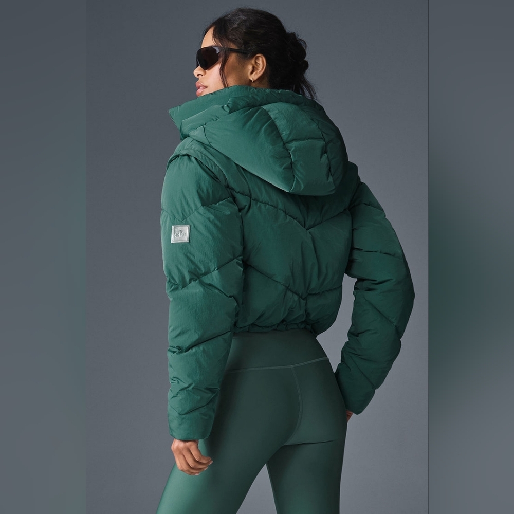 Alo Yoga Glacier Puffer - Picture 5 of 5